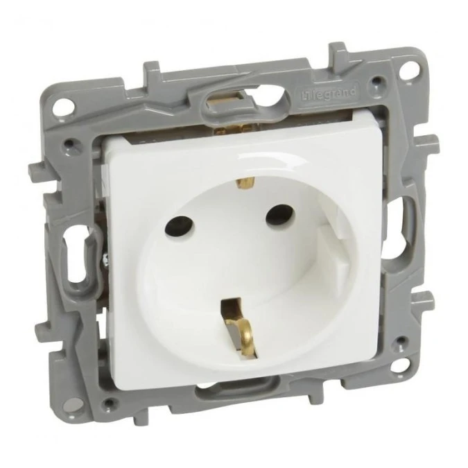NILOE Gniazdo pojedyncze SCHUKO 16 A 250 V z przesłonami białe 764529 - obrazek 1