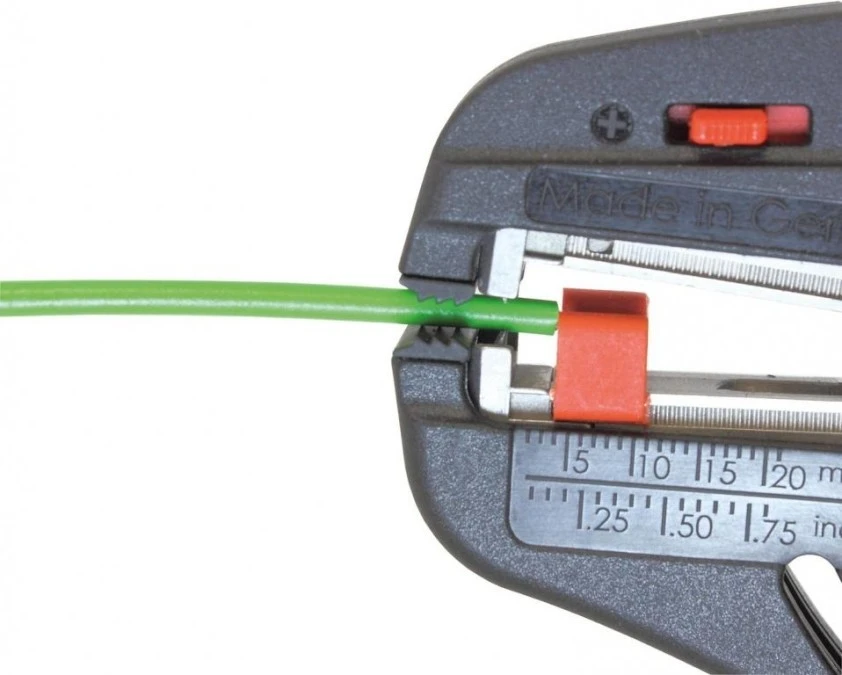 Narzędzie wielofunkcyjne do ściągania izolacji w zakresie 0,03‑16mm2 z zapasowymi ostrzami 42062 - obrazek 3