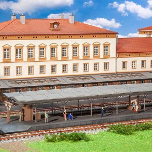 Zestaw do złożenia Faller 120105 H0 Platforma Friedrichstadt 1 szt. Zestaw do złożenia Faller 120105 H0 Platforma Friedrichstadt 1 szt.