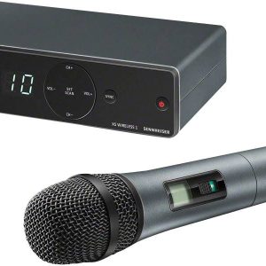 Zestaw mikrofonu bezprzewodowego Sennheiser XSW 1-825-B Rodzaj transmisji danych:radiowa z klipsem Zestaw mikrofonu bezprzewodowego Sennheiser XSW 1-825-B Rodzaj transmisji danych:radiowa z klipsem