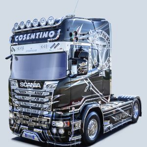 Modelu samochodu ciężarowego do sklejania Italeri SCANIA R730 Streamline Show Truck 3952 1:24 Modelu samochodu ciężarowego do sklejania Italeri SCANIA R730 Streamline Show Truck 3952 1:24