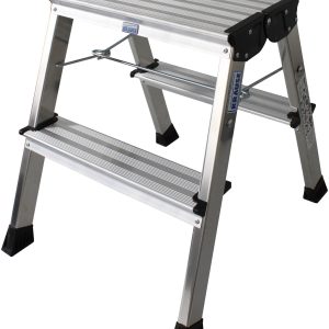 Drabina aluminiowa z kółkami Krause 130037, 2 x 2 stopnie, składana, max. 2,44 m Drabina aluminiowa z kółkami Krause 130037, 2 x 2 stopnie, składana, max. 2,44 m